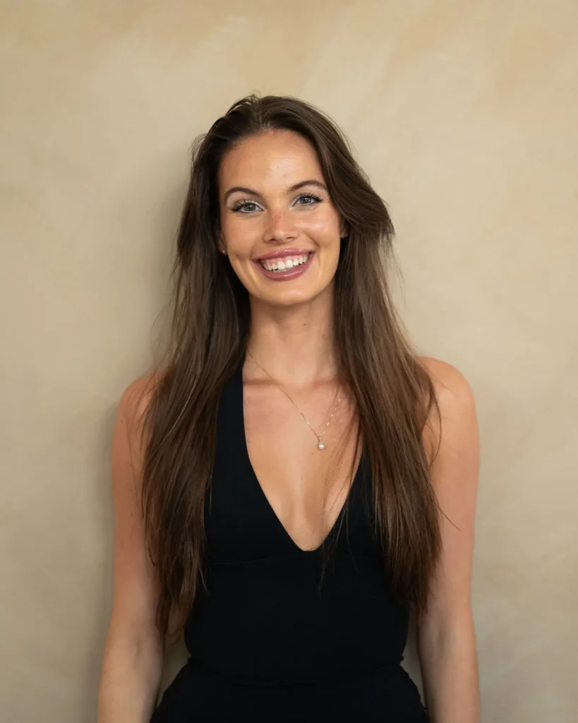 About Us 13 svg+xml;charset=utf