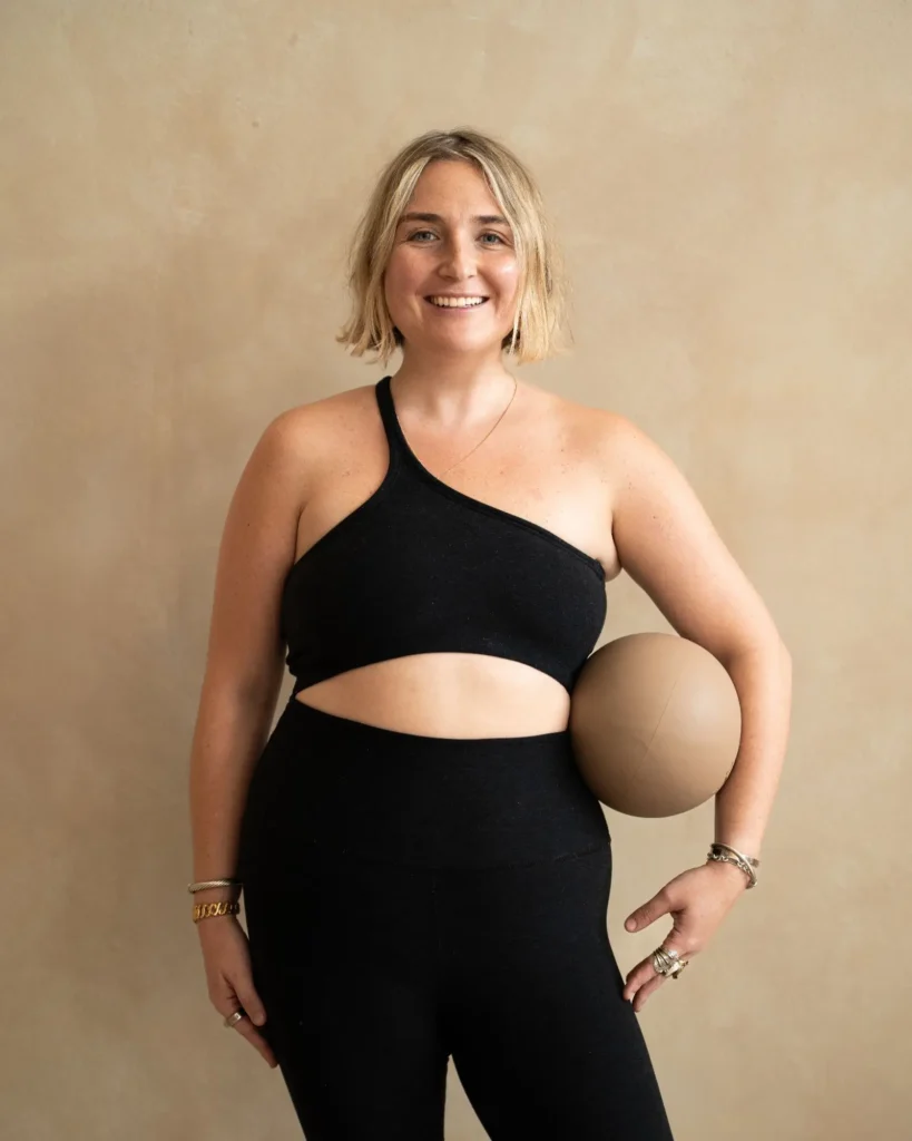 About Us 3 svg+xml;charset=utf