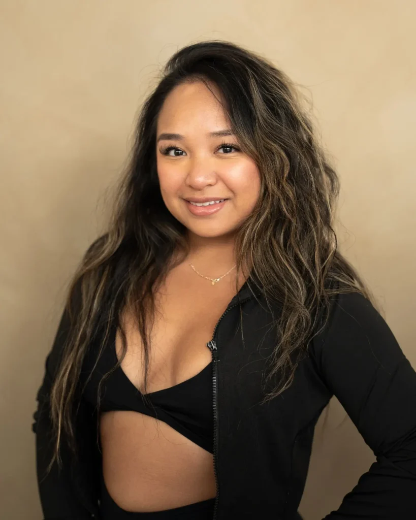 About Us 4 svg+xml;charset=utf